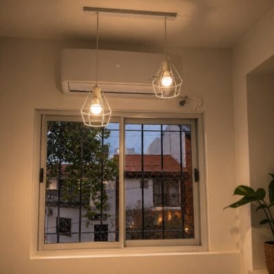 colgante cardales 2 luces mini diamante + riel 50cm blanco