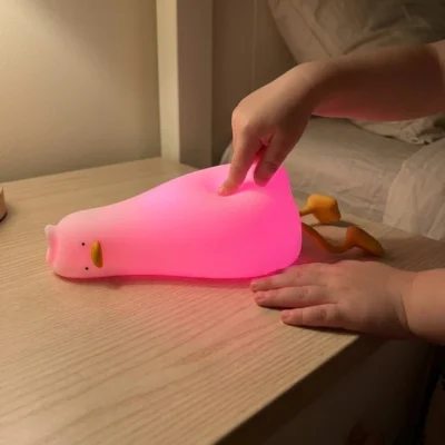 velador infantil pato dormilón de silicona con luz rgb